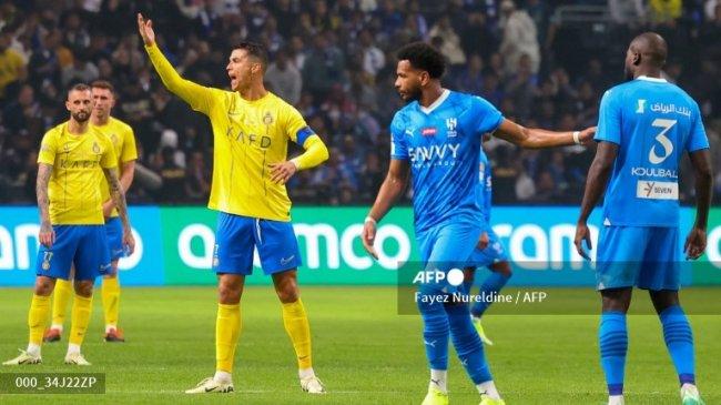 aksi-penyerang-al-nassr-cristiano-ronaldo-saat-melawan-al-hilal-di-riyadh-season-cup.jpg