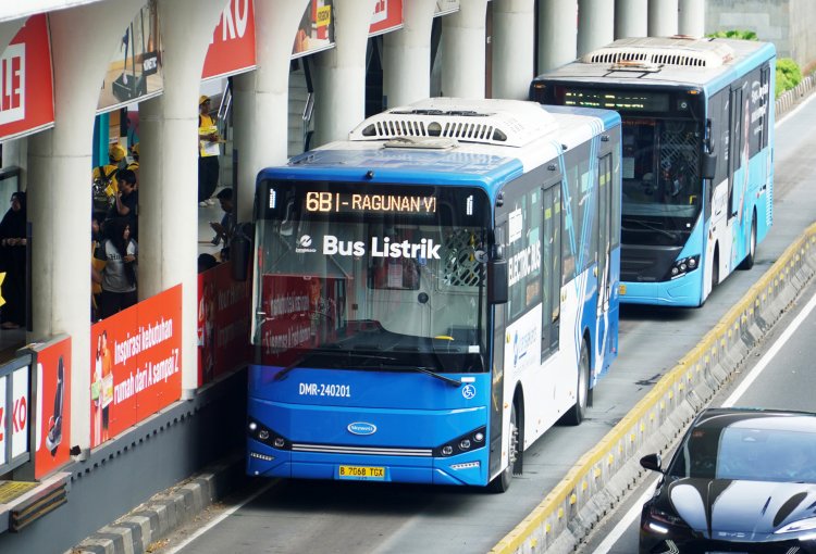 Tarif Satu Rupiah Transportasi Publik pada HUT ke 498 Jakarta